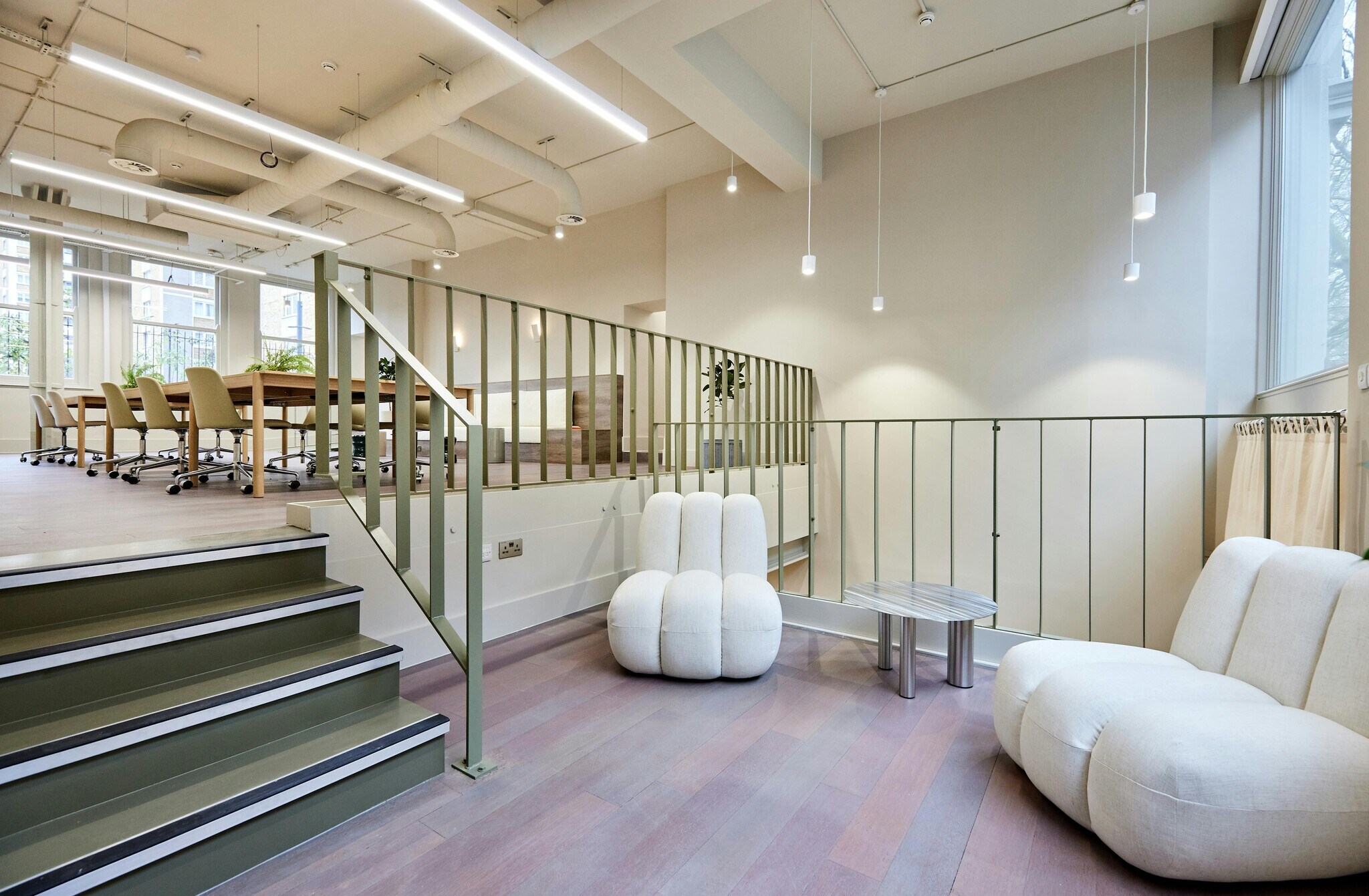 60 Ironmonger Row, Londres à louer Photo de l’immeuble– Image 1 sur 22