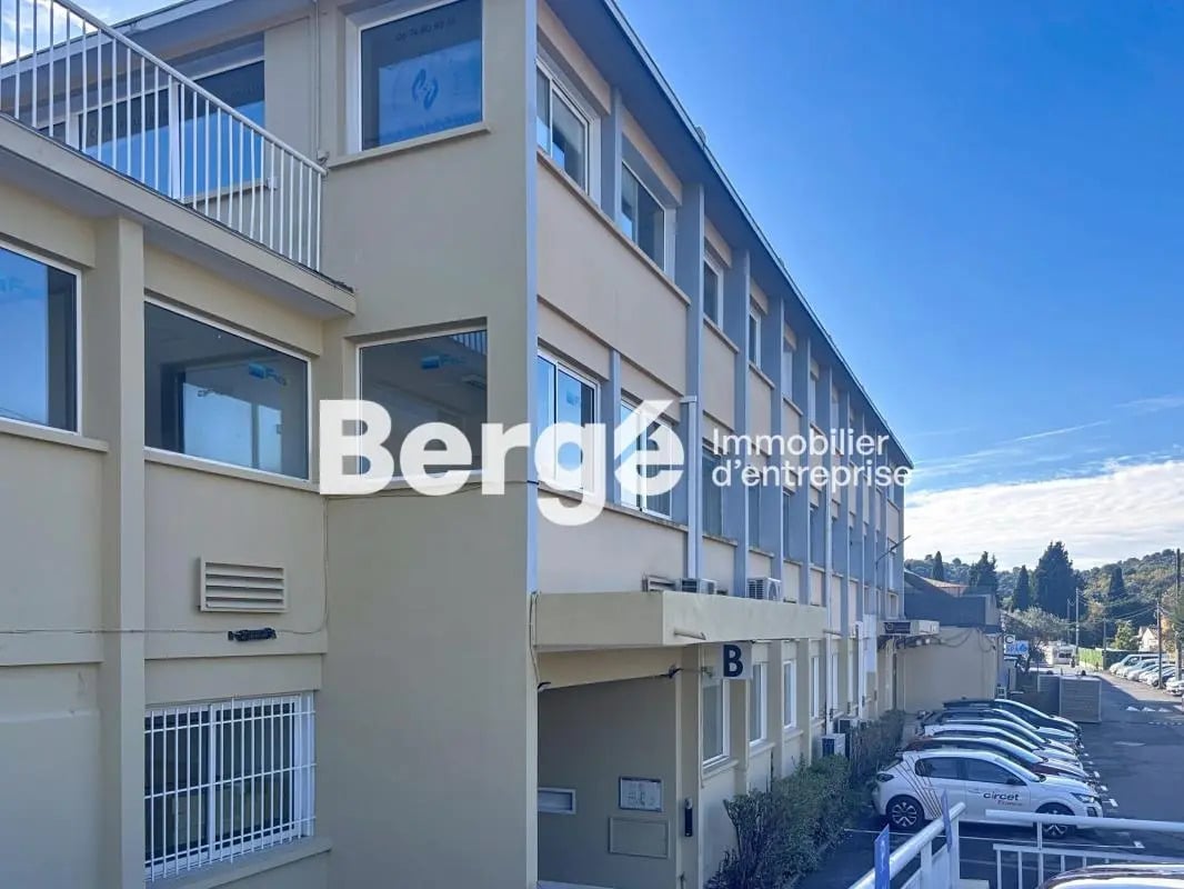 Local d’activités dans Biot à louer Photo de l’immeuble– Image 1 sur 7