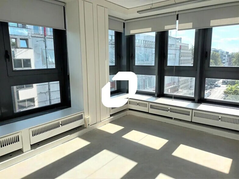 104 Rue Nationale, Lille à louer - Photo de l’immeuble – Image 2 sur 8