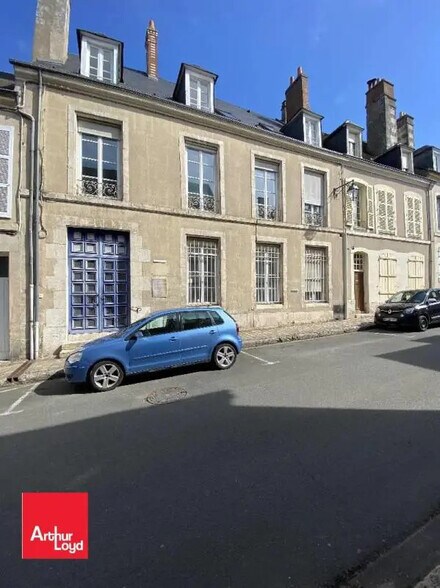 Bureau dans Châteaudun à vendre - Photo de l’immeuble – Image 1 sur 5