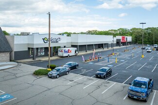 Plus de détails pour 300 Quaker Ln, Warwick, RI - Local commercial à vendre