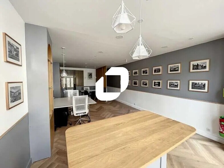 Bureau dans Pontoise à louer - Photo de l’immeuble – Image 2 sur 6