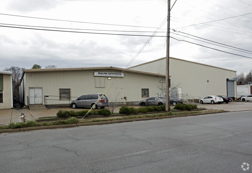 5472 Pleasant View Rd, Memphis, TN à louer - Photo de l’immeuble – Image 3 sur 7