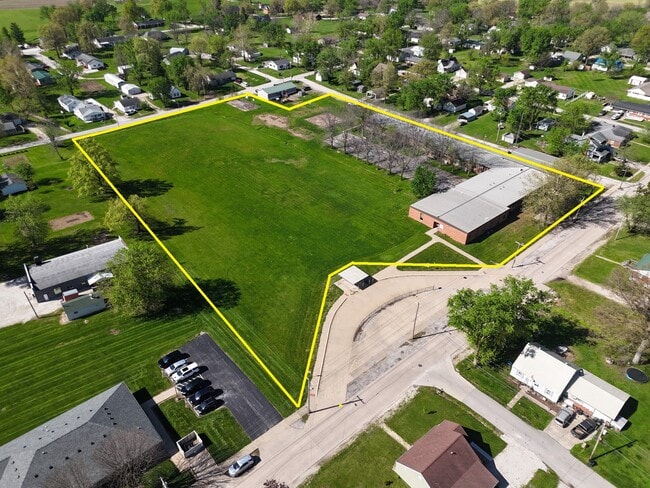 Plus de détails pour 111 W College Ave, Shelbina, MO - Spécialisé aux enchères
