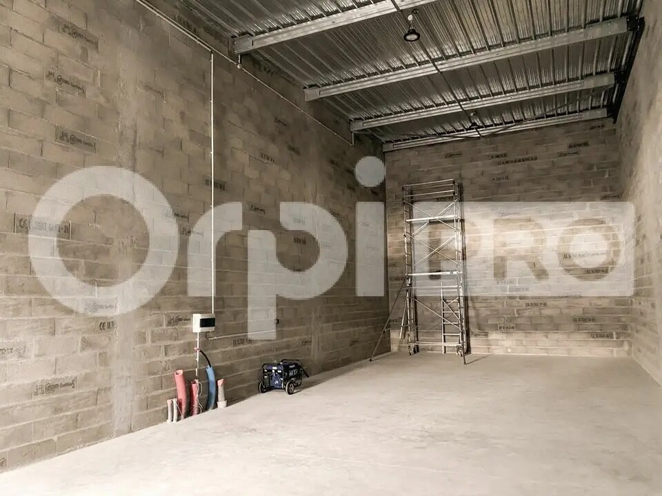 Industriel/Logistique dans Bénesse-Maremne à louer Photo intérieure– Image 1 sur 6