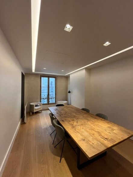 17 Rue Bergère, Paris à louer - Photo intérieure – Image 3 sur 7