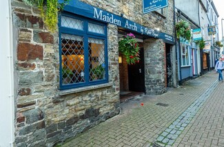 Plus de détails pour 14 Maiden St, Barnstaple - Local commercial à louer