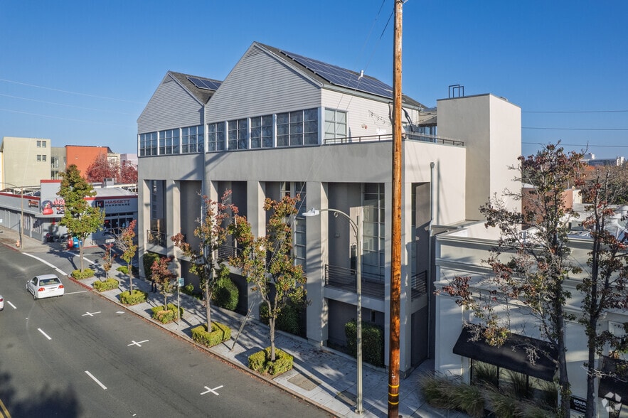 909 Alma St, Palo Alto, CA à louer - Photo principale – Image 1 sur 3
