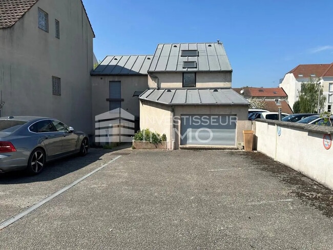 Plus de détails pour Local d’activités à vendre