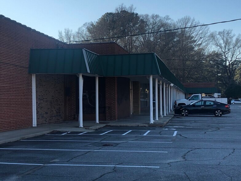 601-729 Walnut St, Rocky Mount, NC à louer - Photo de l’immeuble – Image 2 sur 8