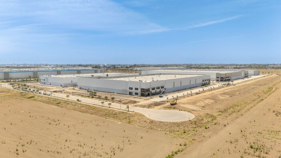 101 Logistics Ctr, Oxnard, CA à louer - Photo de l’immeuble – Image 2 sur 7