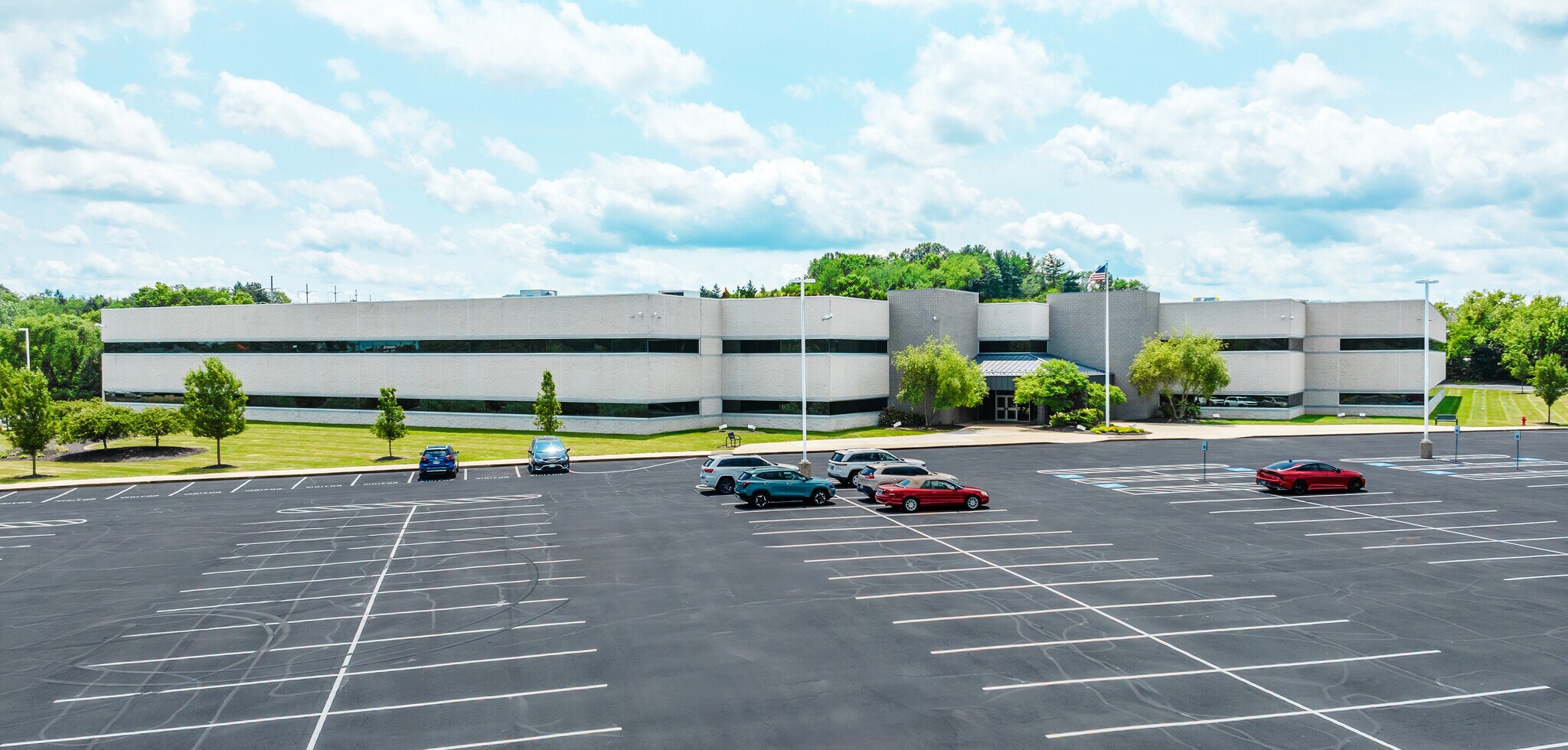 4500 Munson St, Canton, OH à louer Photo de l’immeuble– Image 1 sur 10