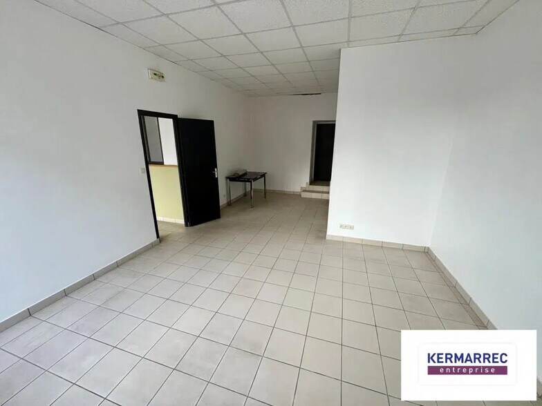 Bureau dans Vannes à louer - Photo de l’immeuble – Image 3 sur 3