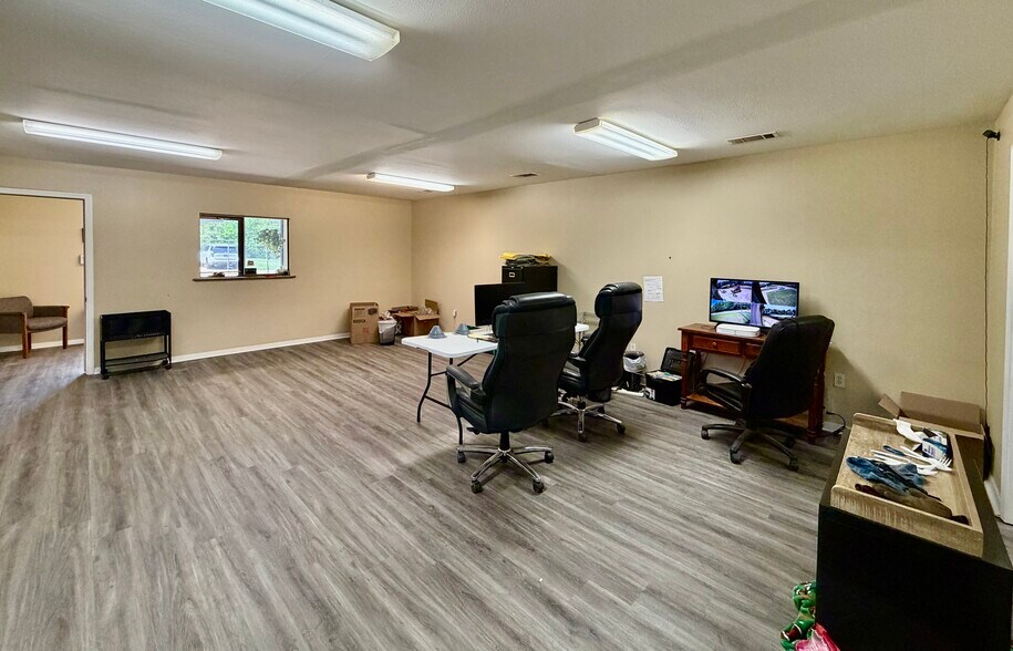 8071 N McRaven Rd, Clinton, MS à vendre - Photo de l’immeuble – Image 3 sur 16
