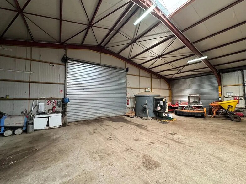 Local d’activités dans Ogy-Montoy-Flanville à louer - Photo intérieure – Image 3 sur 3