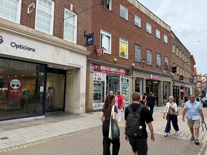 10 Coney St, York à louer - Photo de l’immeuble – Image 2 sur 11