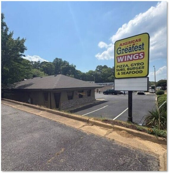 13659 Warwick Blvd, Newport News, VA à vendre - Photo de l’immeuble – Image 2 sur 5