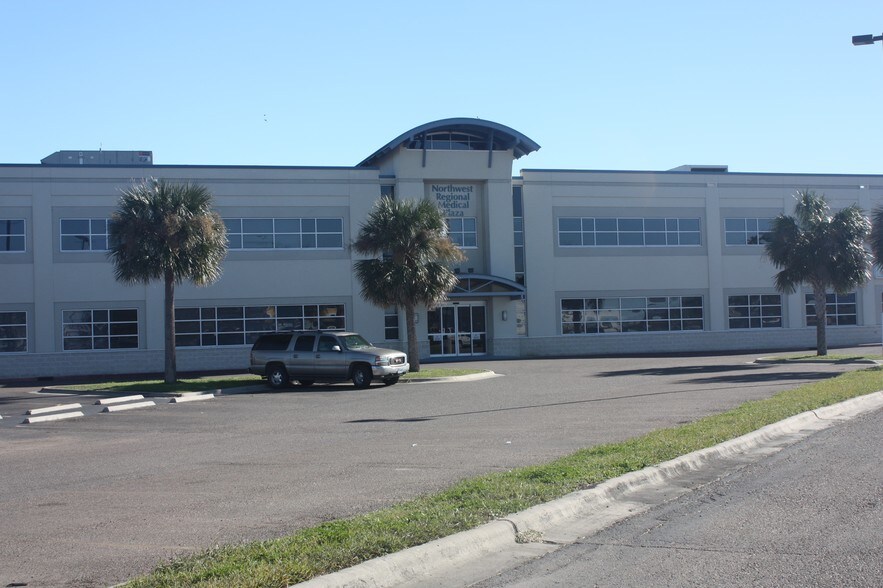13725 Northwest Blvd, Corpus Christi, TX à louer - Photo de l’immeuble – Image 2 sur 5