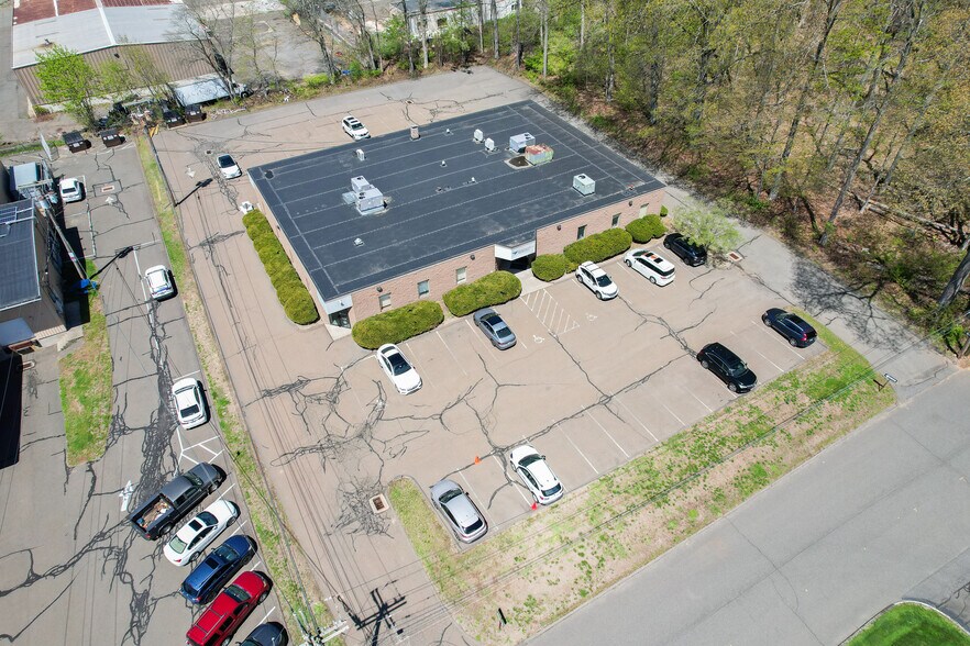 19 Lunar Dr, Woodbridge, CT à louer - Photo de l’immeuble – Image 3 sur 42