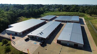 Plus de détails pour 124 Essex Blvd, Huntsville, TX - Spécialisé à vendre
