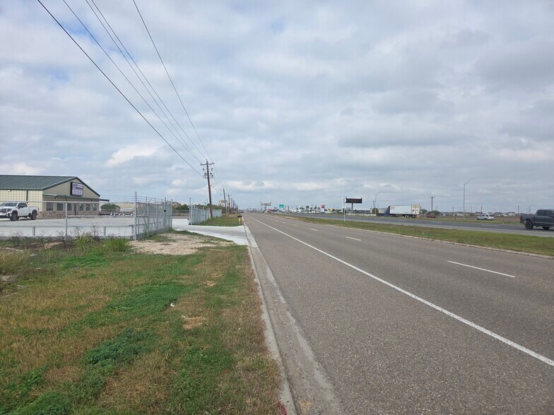 2729 Ih 69, Robstown, TX à vendre - Photo de l’immeuble – Image 2 sur 7