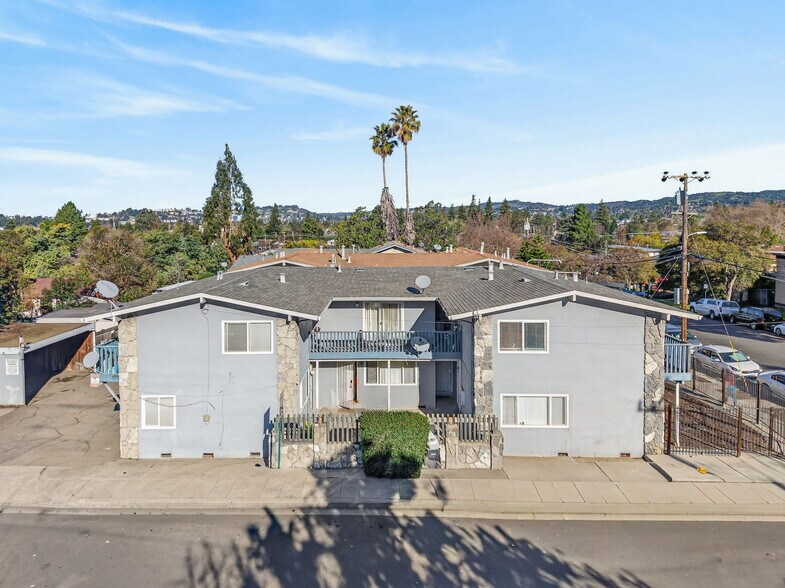 22798 Vermont St, Hayward, CA à vendre - Photo de l’immeuble – Image 3 sur 25