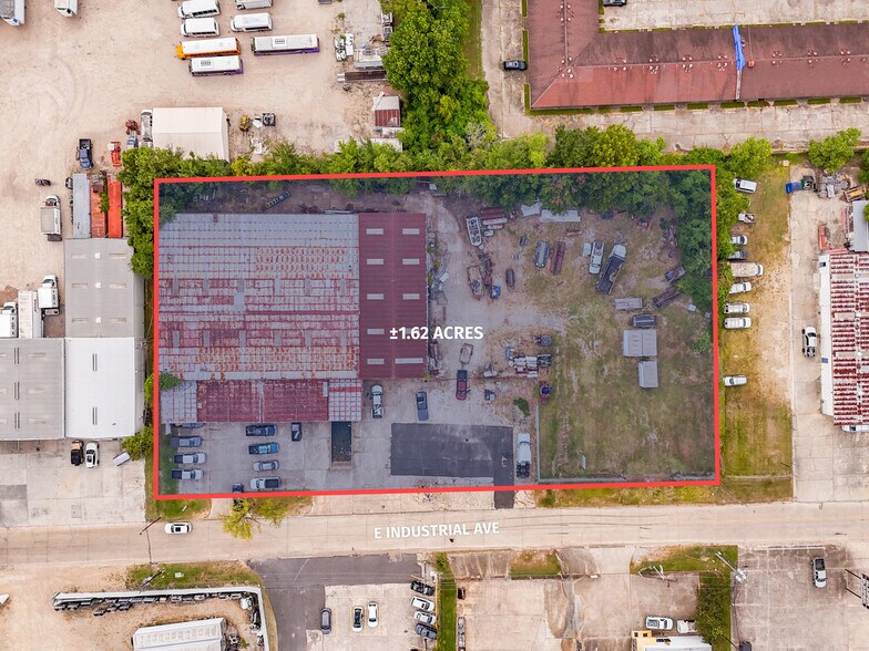7455 E Industrial Dr, Baton Rouge, LA à vendre - Photo de l’immeuble – Image 2 sur 9