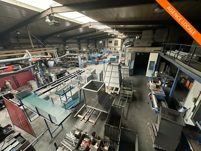 Local d'activités dans Achères à vendre - Photo de l’immeuble – Image 1 sur 10