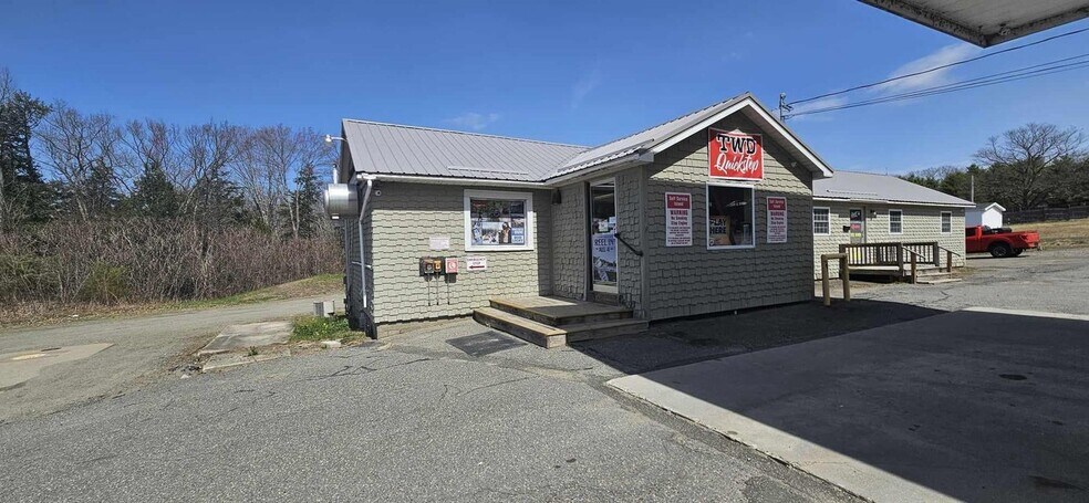 416 Canaan Rd, Skowhegan, ME à vendre - Photo de l’immeuble – Image 3 sur 7