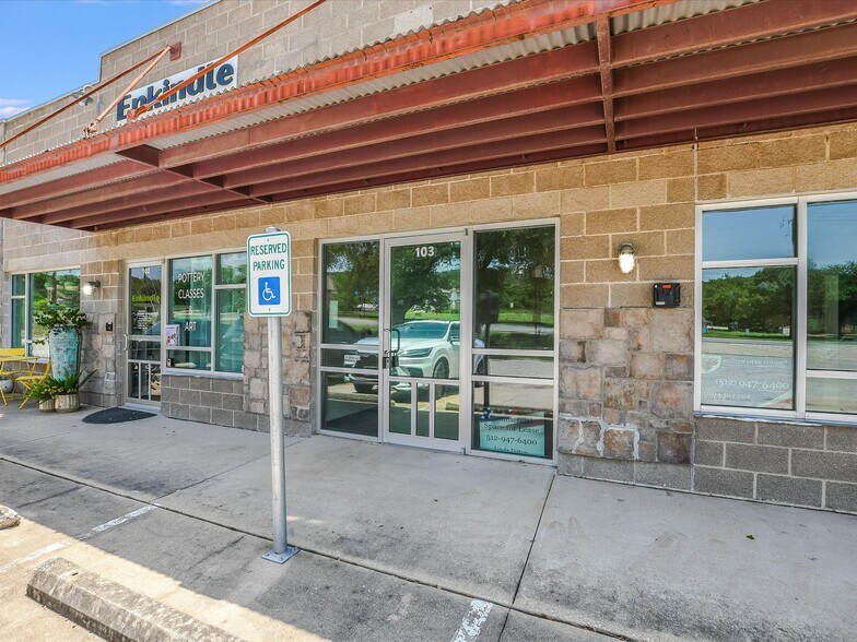 18601 FM 1431, Jonestown, TX à louer - Photo de l’immeuble – Image 3 sur 17