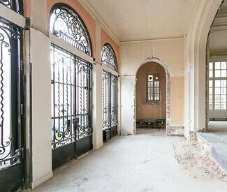 Plus de détails pour 15 Place Des Halles, Chartres - Bureau à louer