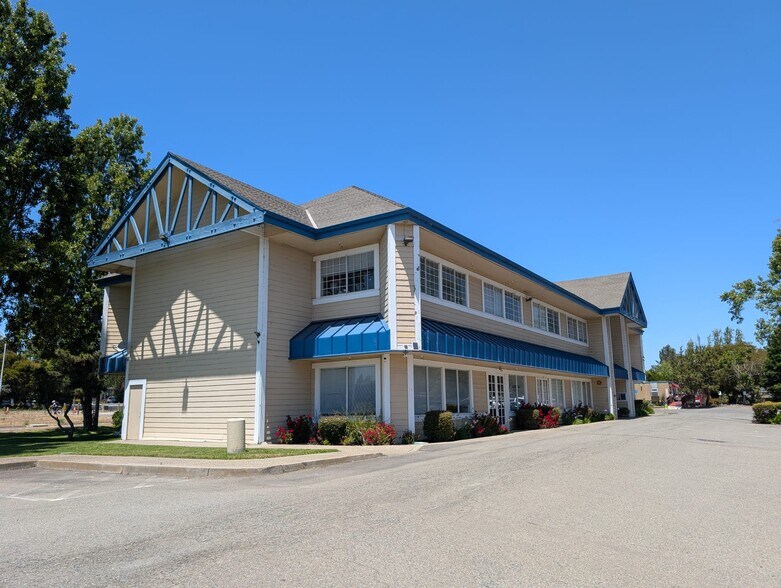 2236 Mariner Square Dr, Alameda, CA à vendre - Photo de l’immeuble – Image 2 sur 44