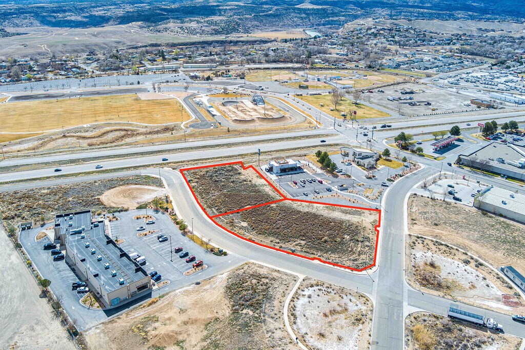 2781 Acrin and 227 Lynwood portefeuille de 2 biens à vendre sur LoopNet.fr Photo de l’immeuble– Image 1 sur 10