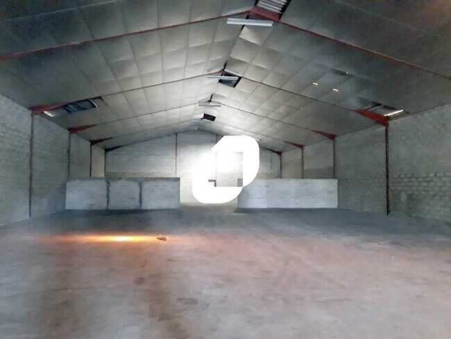 Plus de détails pour Industriel/Logistique à vendre