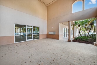 15751 San Carlos Blvd, Fort Myers, FL à louer Photo intérieure– Image 1 sur 33