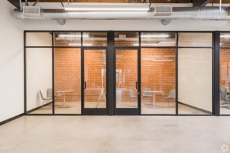 12820 Panama St, Los Angeles, CA à louer Photo intérieure– Image 1 sur 11