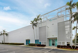 3200 NW 112th Ave, Miami, FL à louer Photo intérieure– Image 2 sur 5