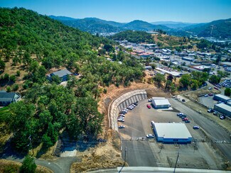 Plus de détails pour 797 NE Garden Valley Blvd, Roseburg, OR - Terrain à vendre