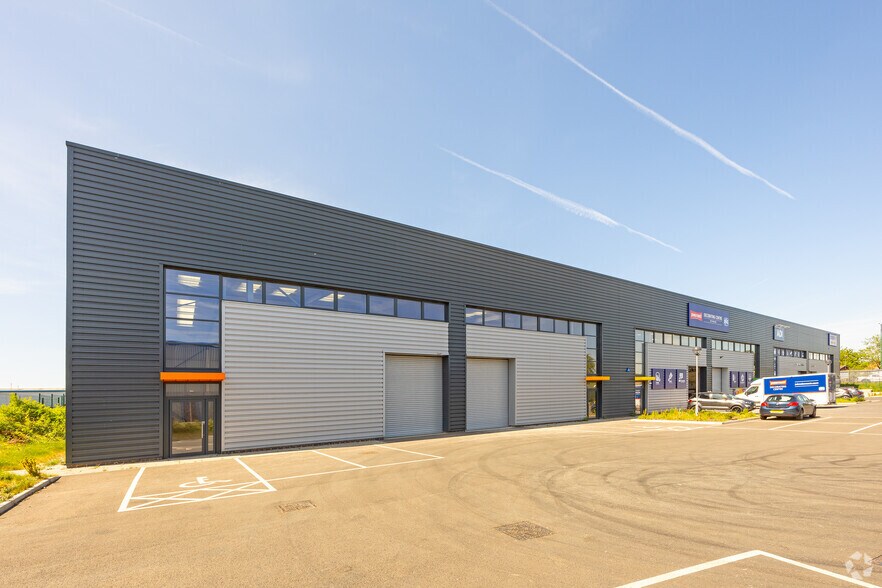 Glaisdale Dr E, Nottingham à louer - Photo de l’immeuble – Image 2 sur 3