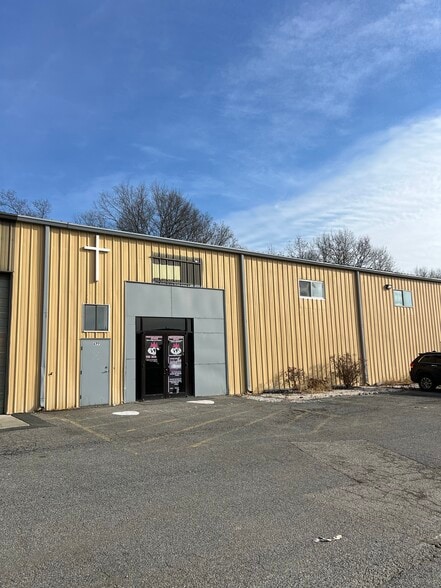 677 Dawson Dr, Newark, DE à louer - Photo principale – Image 1 sur 7