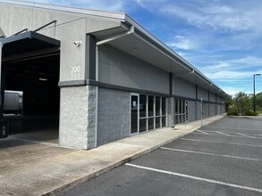 8200 Cypress Plaza Dr, Jacksonville, FL à louer Photo intérieure– Image 1 sur 11