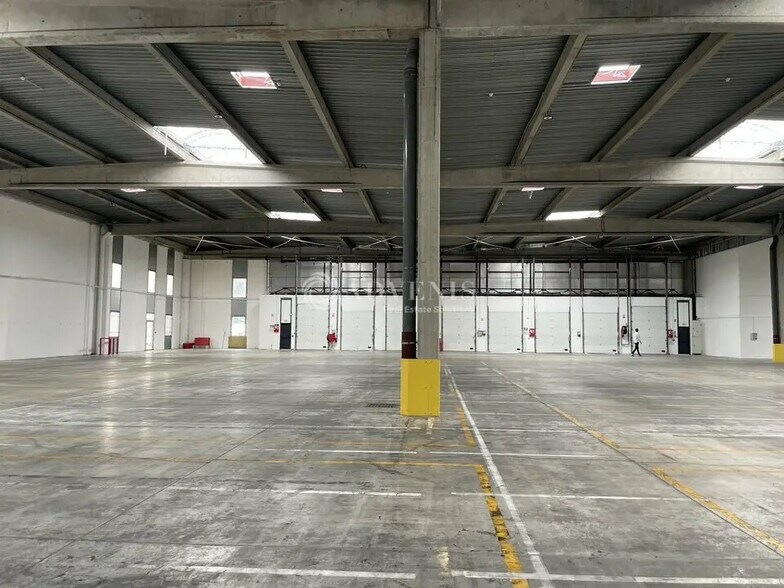 Industriel/Logistique dans Corbas à louer - Photo de l’immeuble – Image 2 sur 6