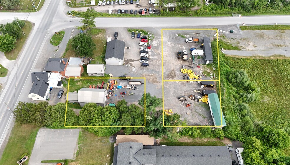 2590 Carp Rd, Ottawa, ON à louer - Photo de l’immeuble – Image 3 sur 13