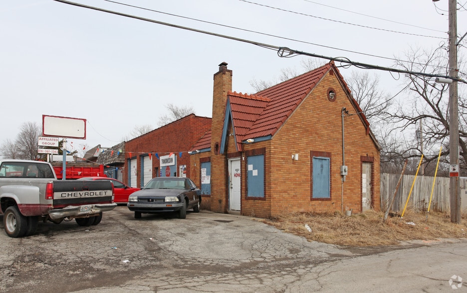 8023 Prospect Ave, Kansas City, MO à vendre - Photo principale – Image 1 sur 2