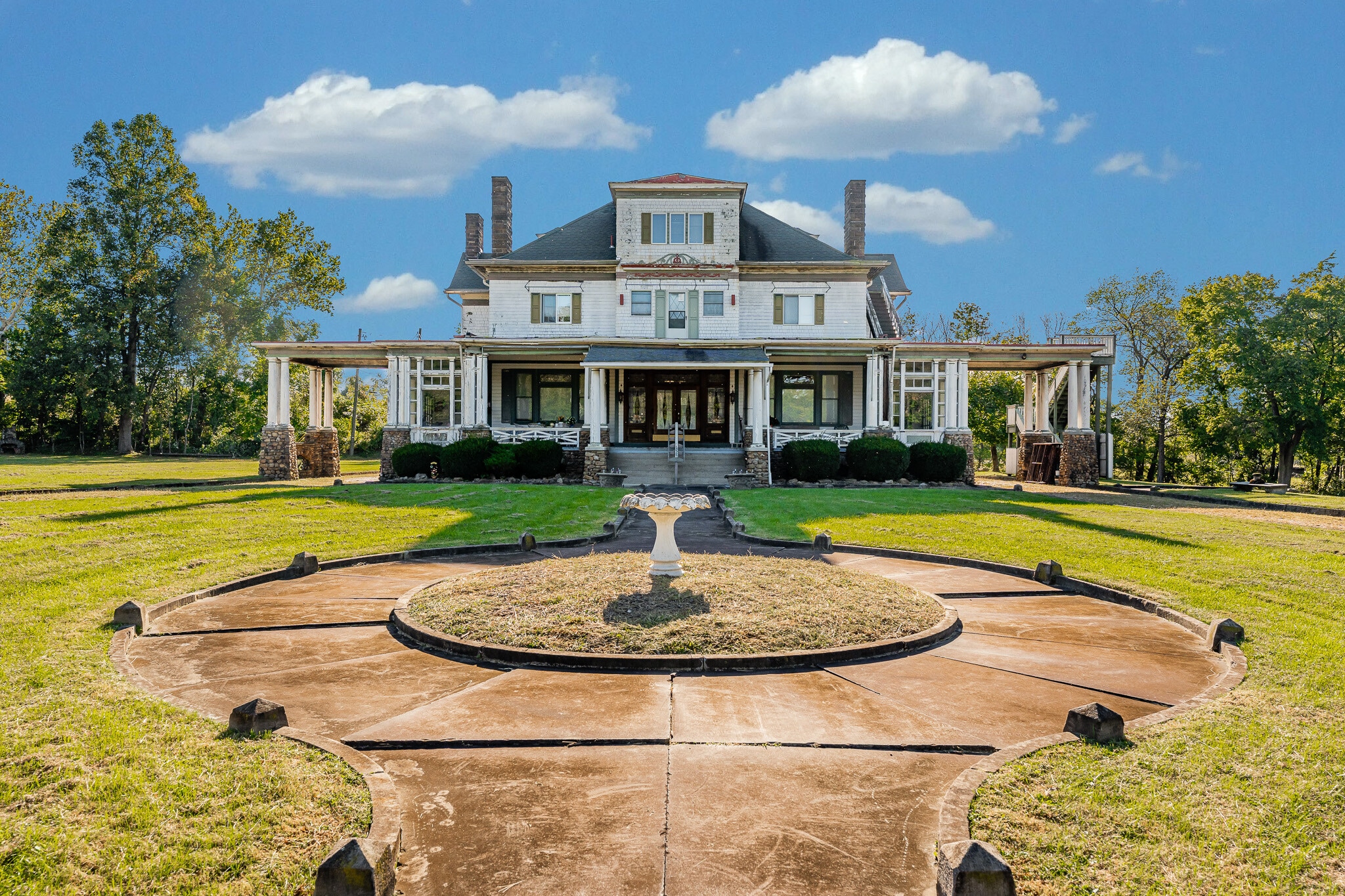 1266 National Pike, Hopwood, PA à vendre Photo principale– Image 1 sur 80