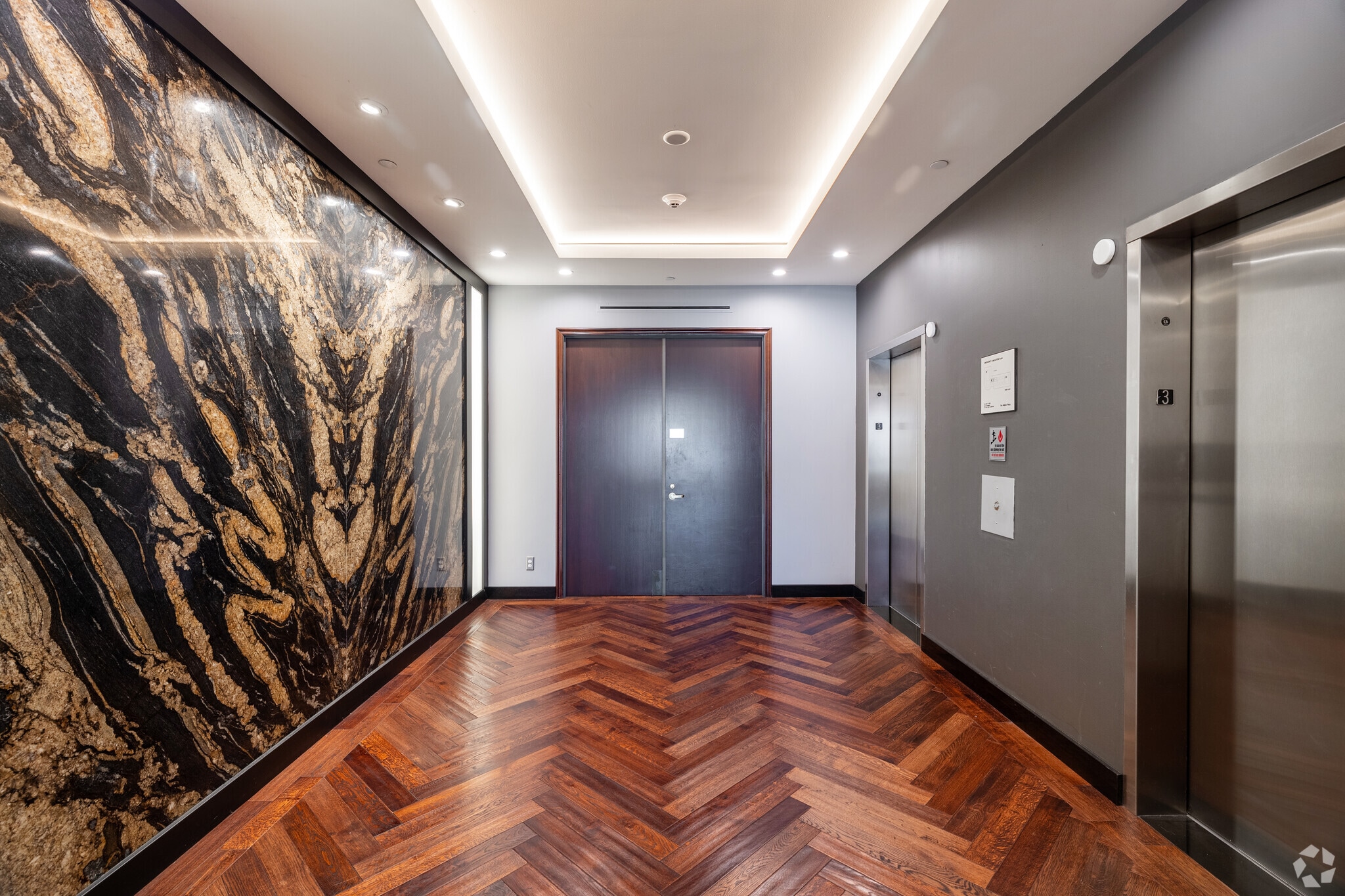 215 N Marengo Ave, Pasadena, CA à louer Photo intérieure– Image 1 sur 12