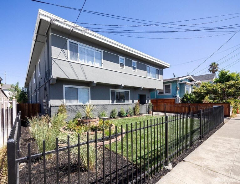 537 Pacific Ave, Alameda, CA à vendre - Photo de l’immeuble – Image 1 sur 21