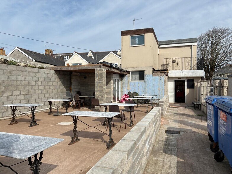 52 New Rd, Porthcawl à vendre - Photo de l’immeuble – Image 2 sur 3