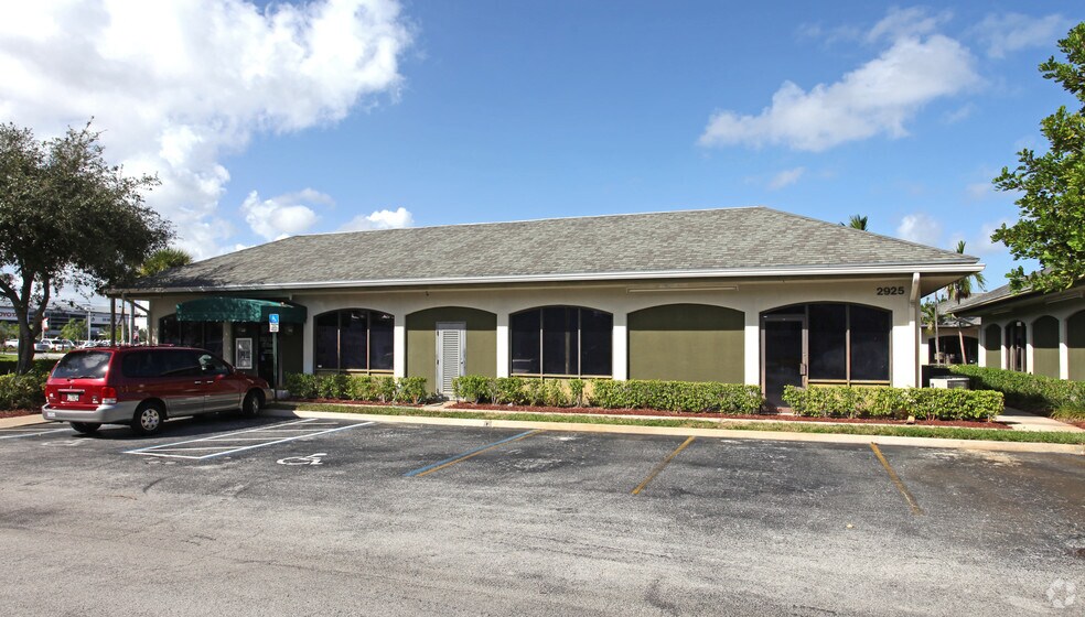 2925 S Federal Hwy, Delray Beach, FL à vendre - Photo de l’immeuble – Image 2 sur 9