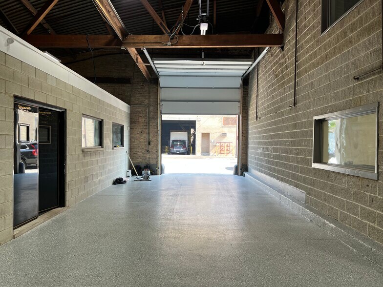 2107 W Fulton St, Chicago, IL à vendre - Photo intérieure – Image 3 sur 7